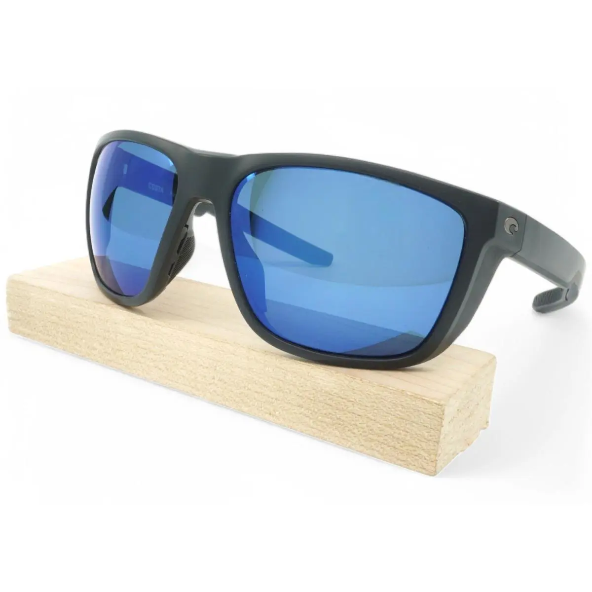 6S9002-17 Unisex Costa Ferg Polarized Sunglasses - Frame: Black, Lens: Blue
