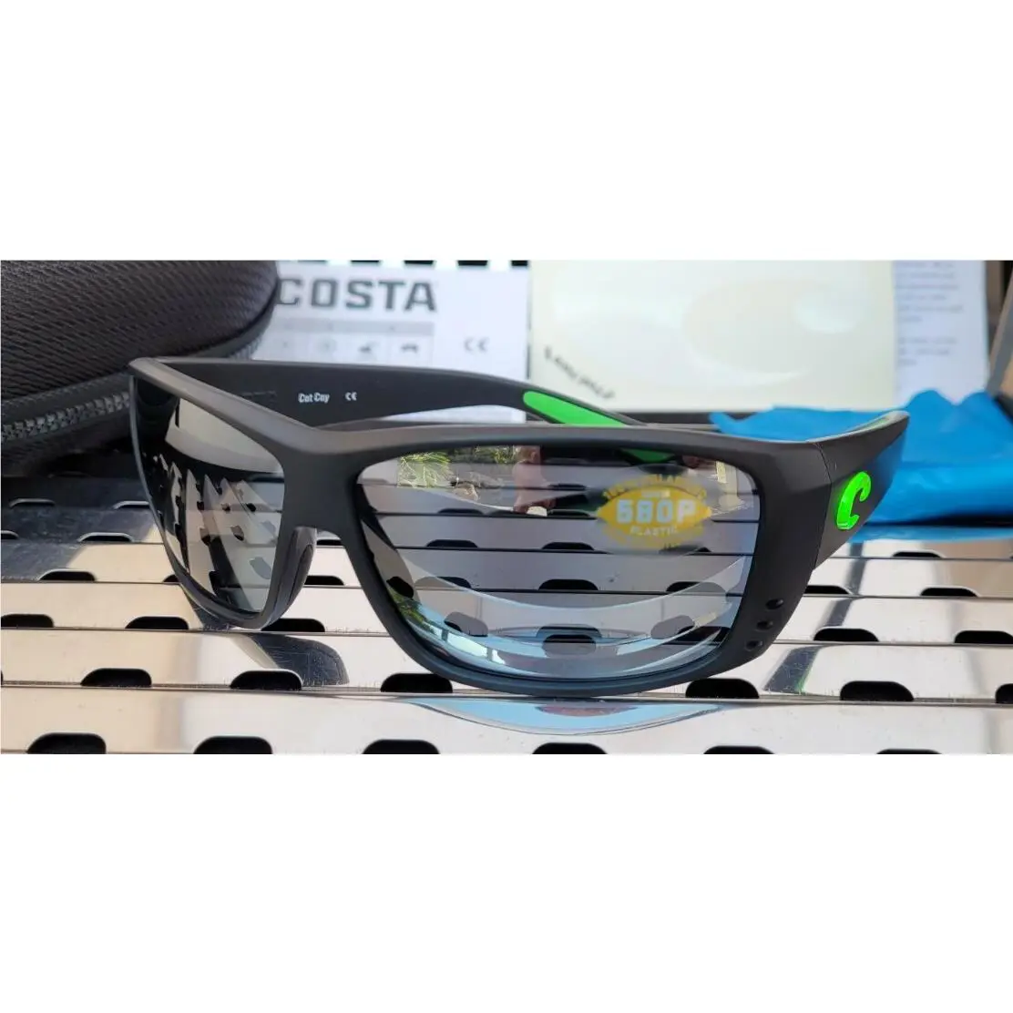 Costa Del Mar Cat Cay AT 200 Sunglasses Matte Black w/ Silver 580p Polarized - Frame: Black, Lens: Gray