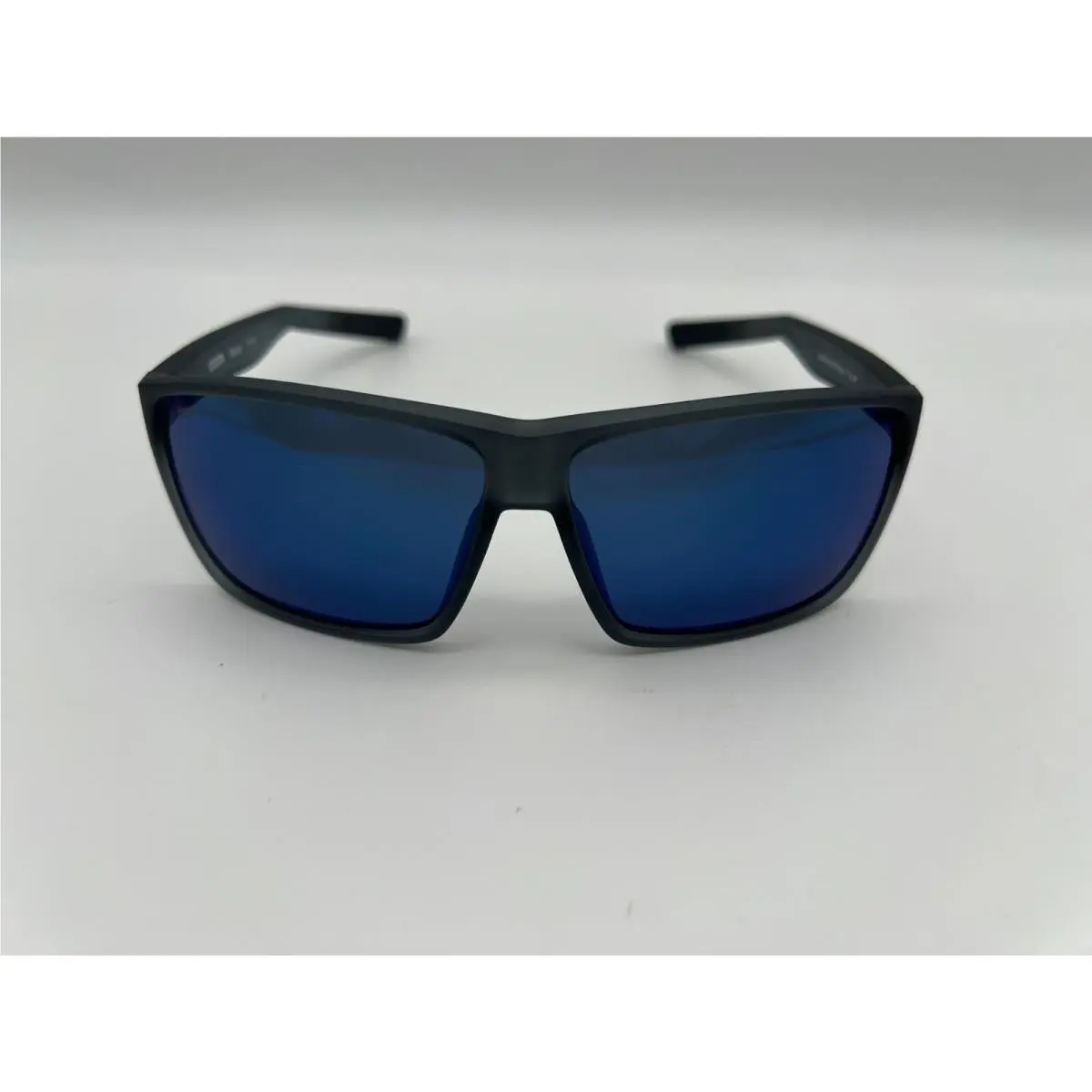 Rincon Polarized Sunglasses Smoke Crystal / Blue Mirror 580P by Costa Del Mar