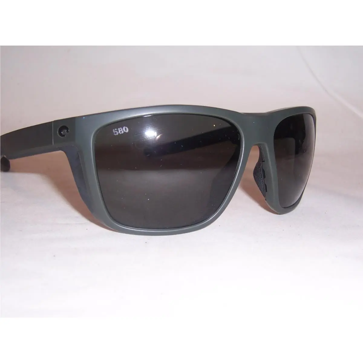 Sunglasses Ferg Olive/gray 580G Polarized 9002 by Costa Del Mar