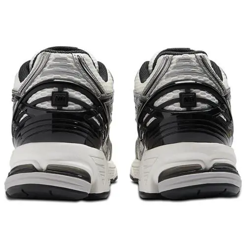 New Balance shoes - New Balance 1906R - M1906RER - White 1