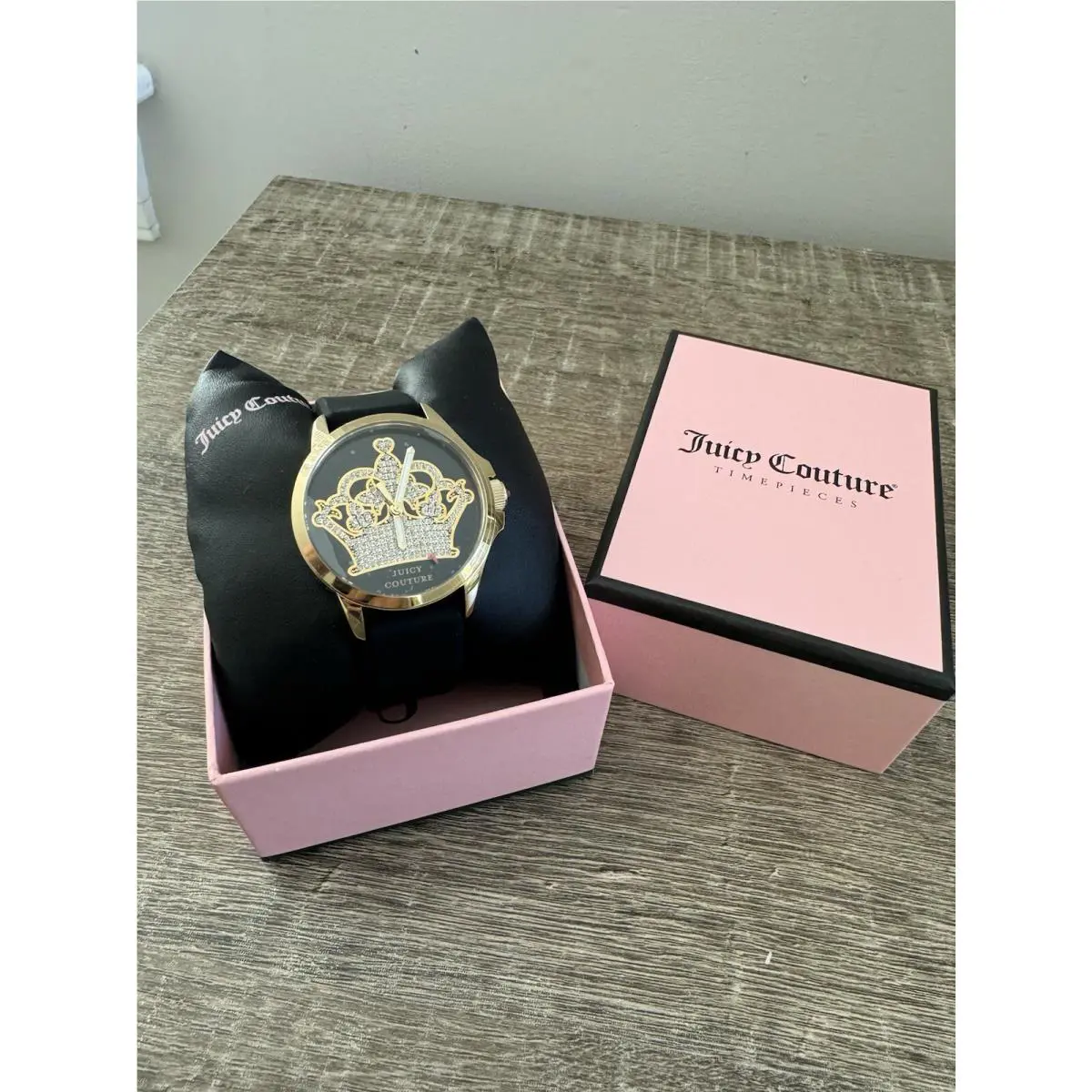 Juicy Couture Women`s Diamond Jetsetter Watch 1901142