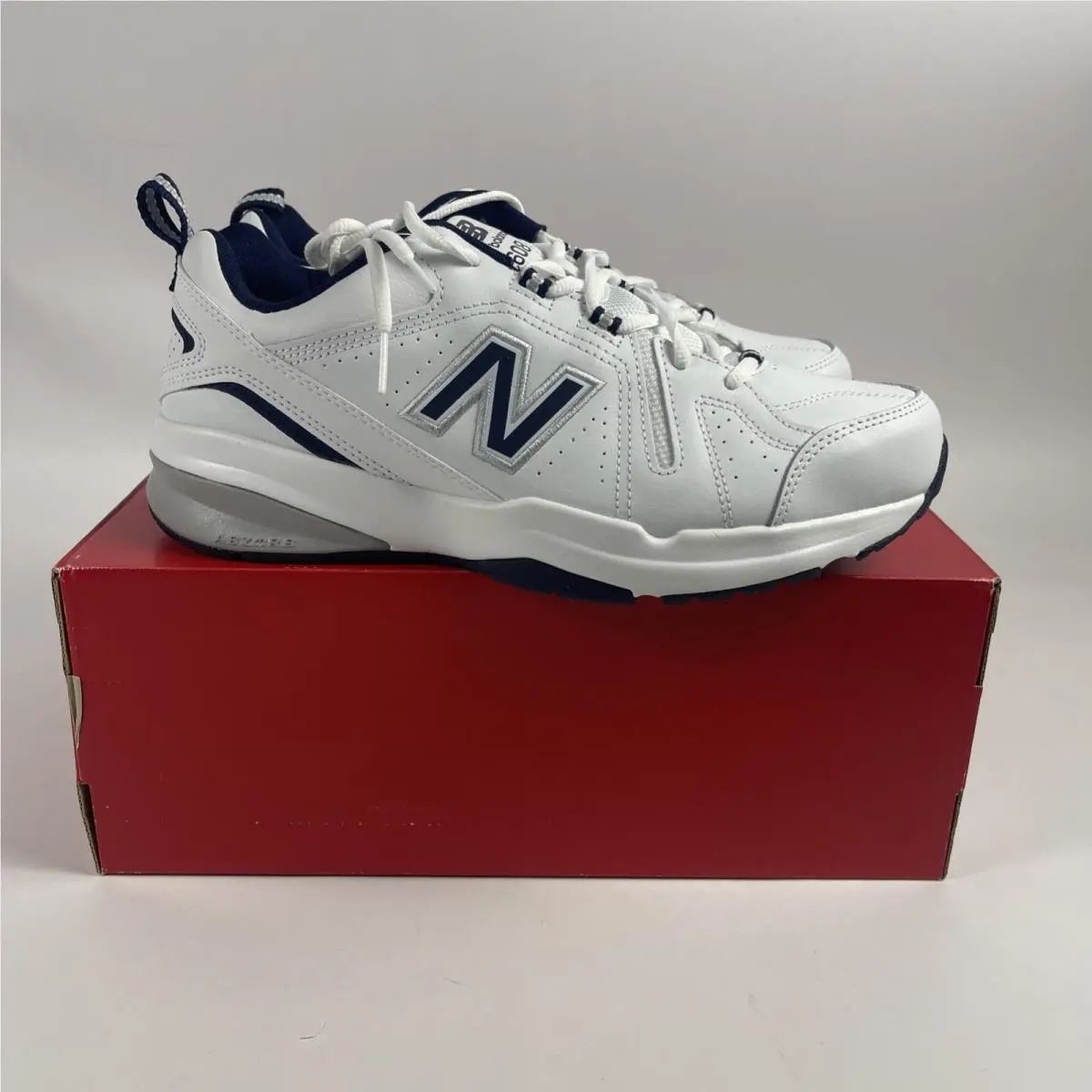 New Balance 608v5 Training Shoe Men’s Size 10 4E Wide White/blue MX608WN5