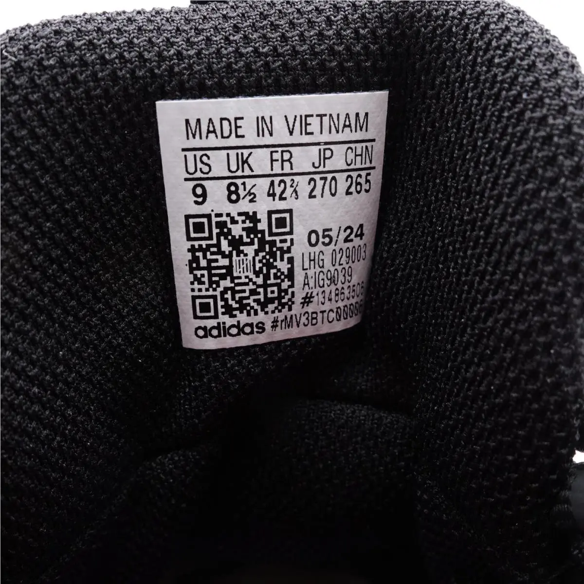 Adidas shoes - adidas D.O.N. Issue - Issue - IG9039 - Black 4