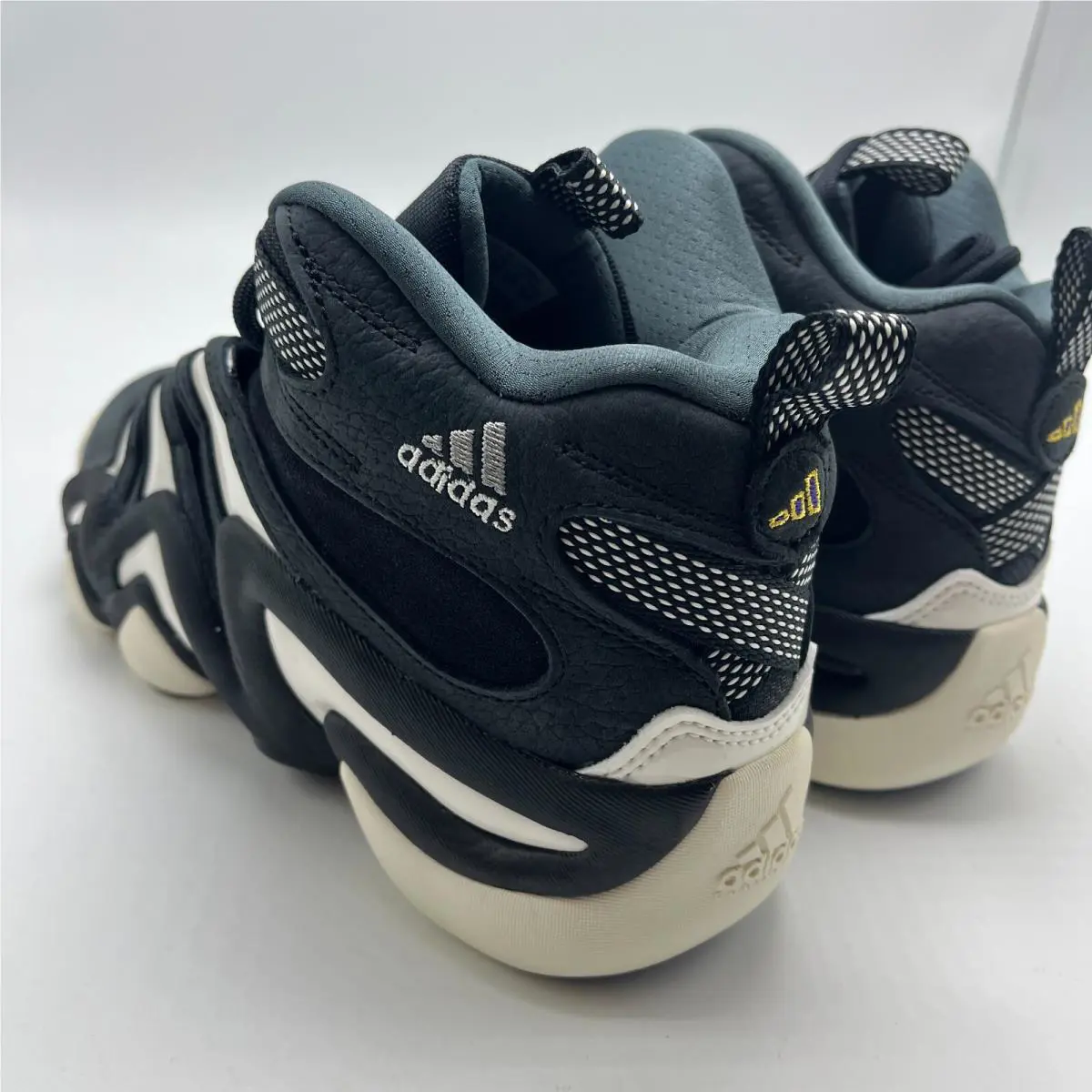 Adidas shoes - adidas Crazy 8 - Crazy - IF2448 - CORE BLACK/CLOUD WHITE/COLLEGIATE PURPLE 2