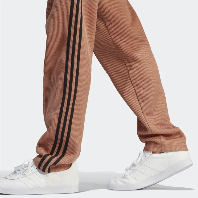 Adidas clothing - HS2079 HS2081 - HS2079 HS2081 - Clay Strata 14