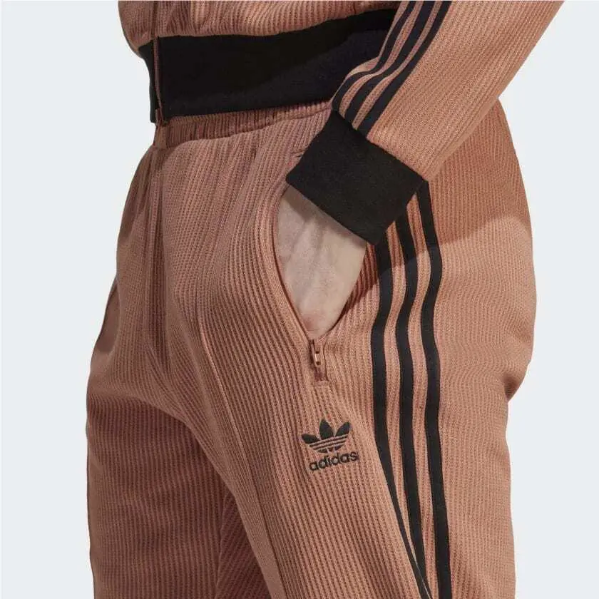 Adidas clothing - HS2079 HS2081 - HS2079 HS2081 - Clay Strata 26