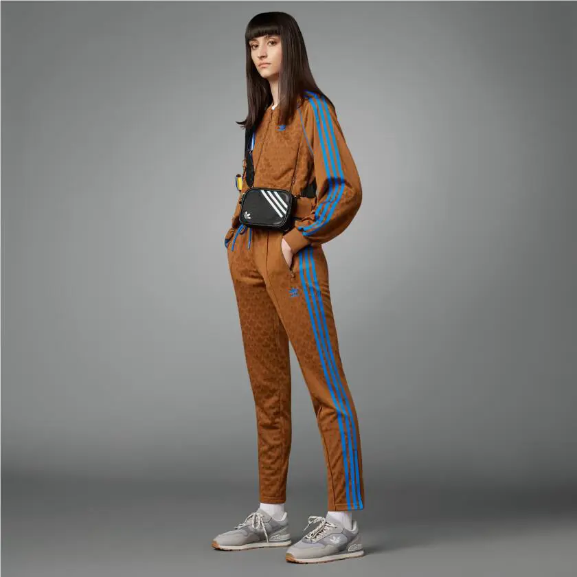 Adidas clothing - IK7873 - IK7873 - Brown Desert 1
