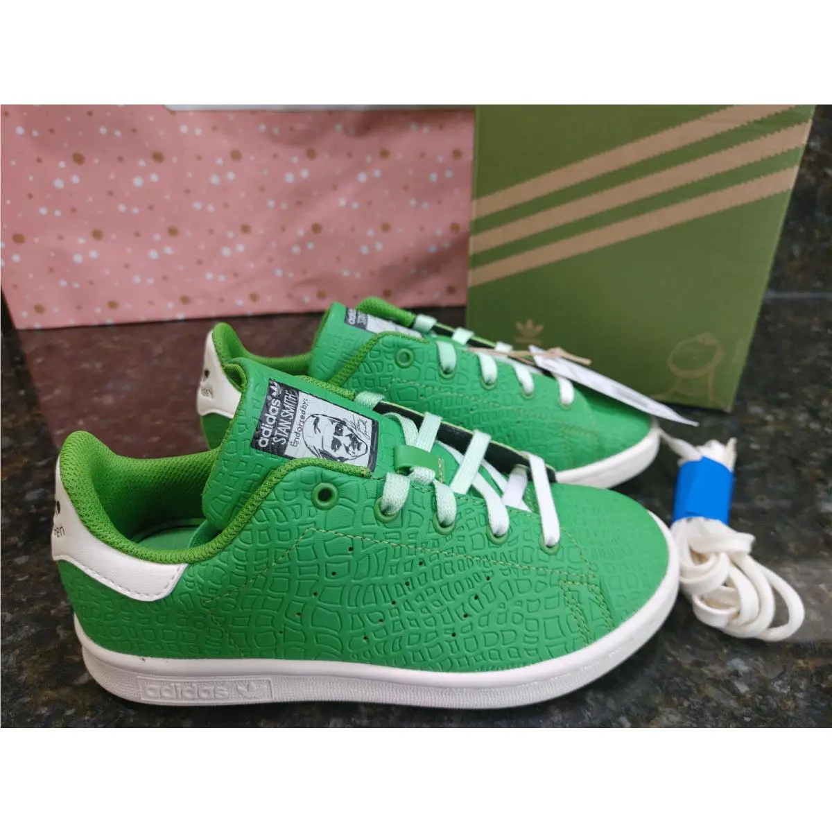 Adidas shoes - Green 2