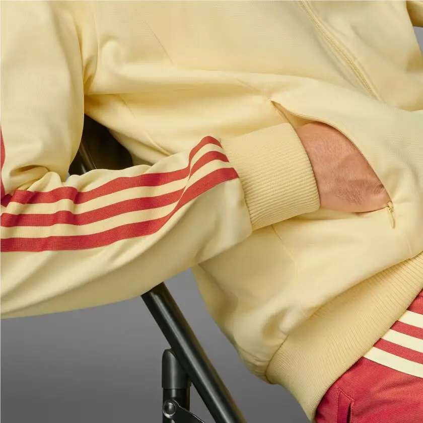 Adidas clothing - IU2186 IU2183 - IU2186 IU2183 - Almost Yellow / Tribe Orange 34