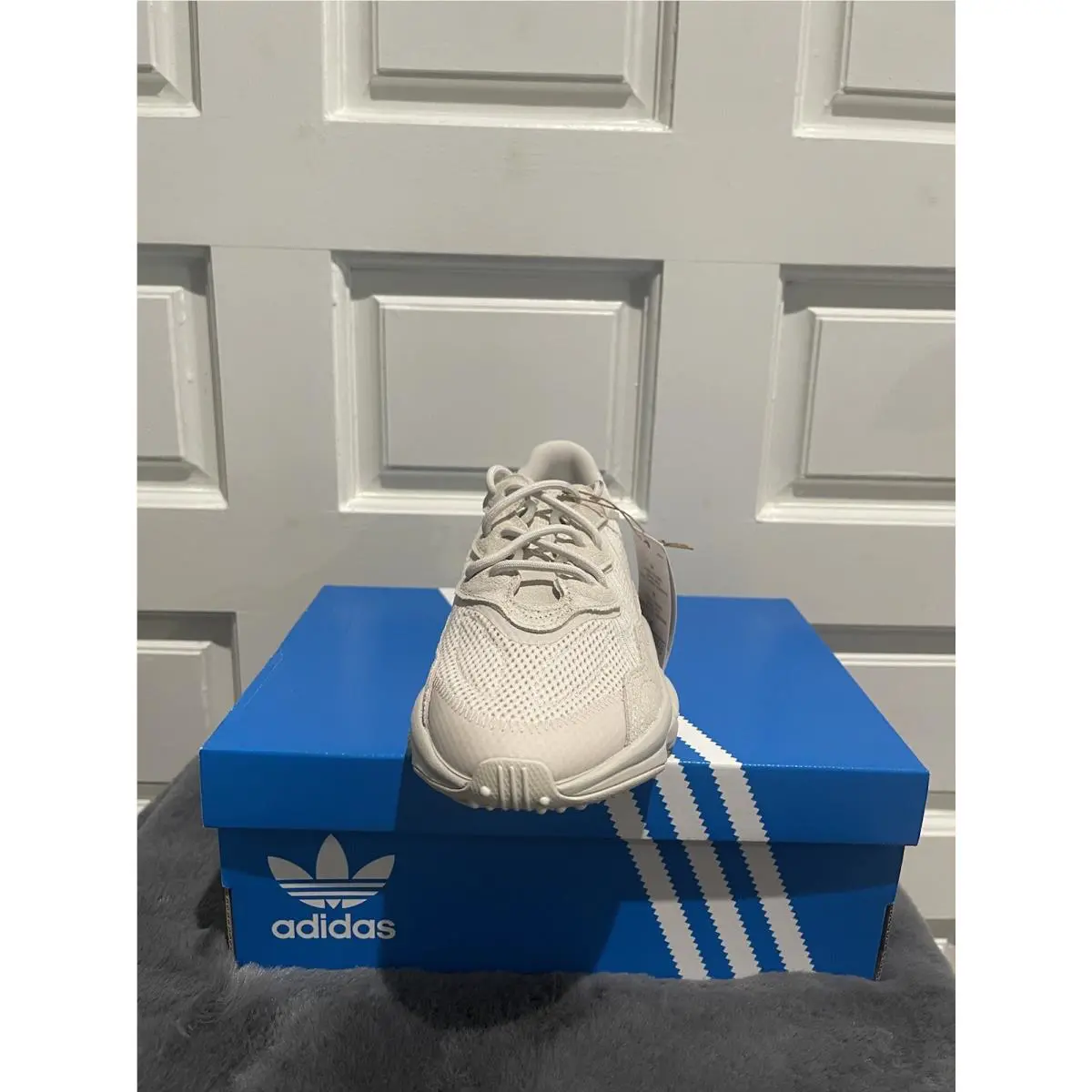 Adidas shoes - ozweego - ozweego - HQ8606 - alumin 3