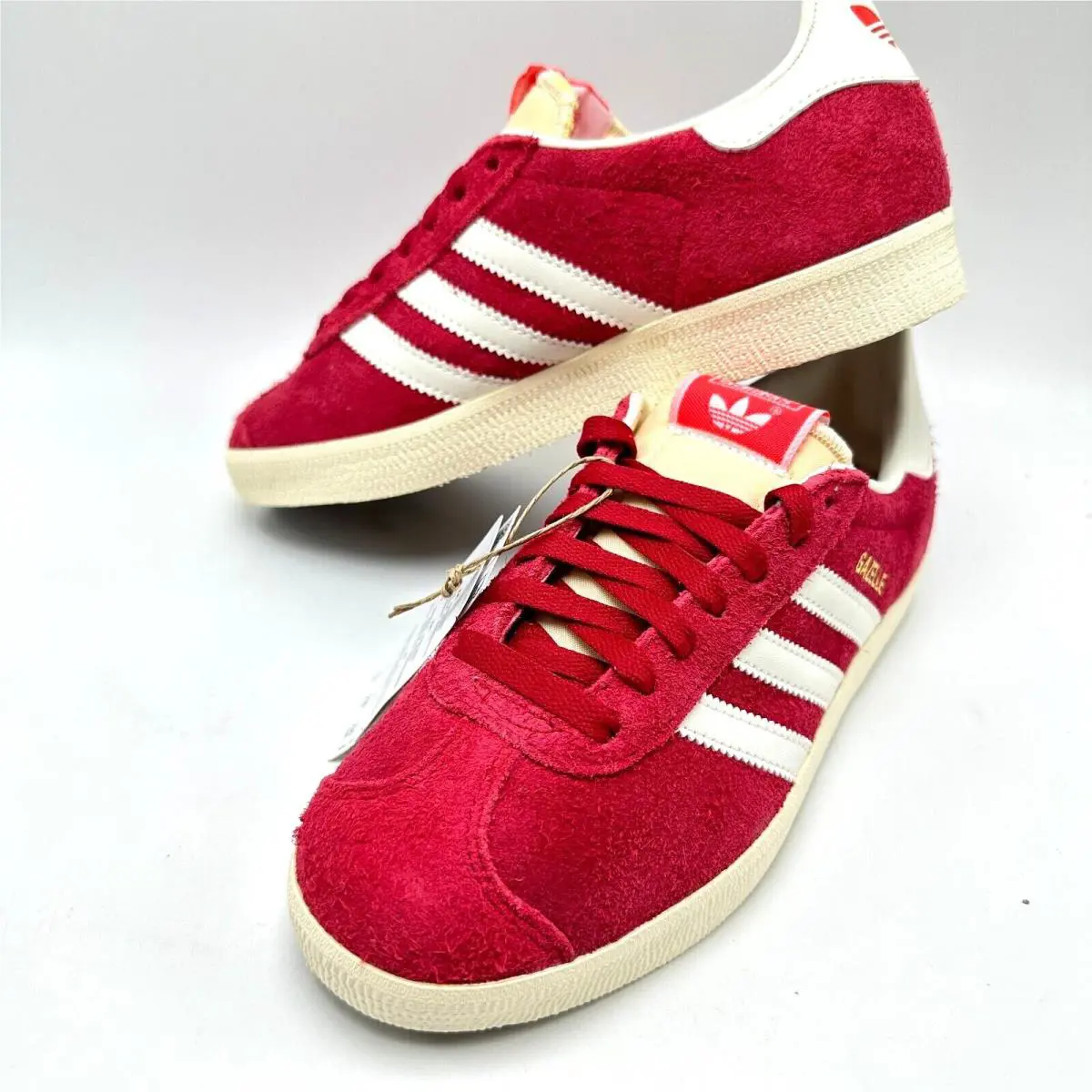 Adidas shoes - adidas Gazelle - Gazelle - IF9652 - Team Victory Red/Off White/Cream White 3