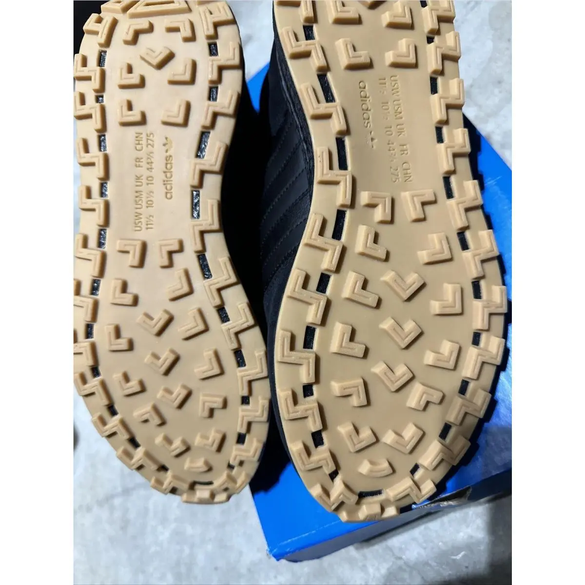 Adidas shoes - adidas Originals - Originals - HR1422 - Black 6