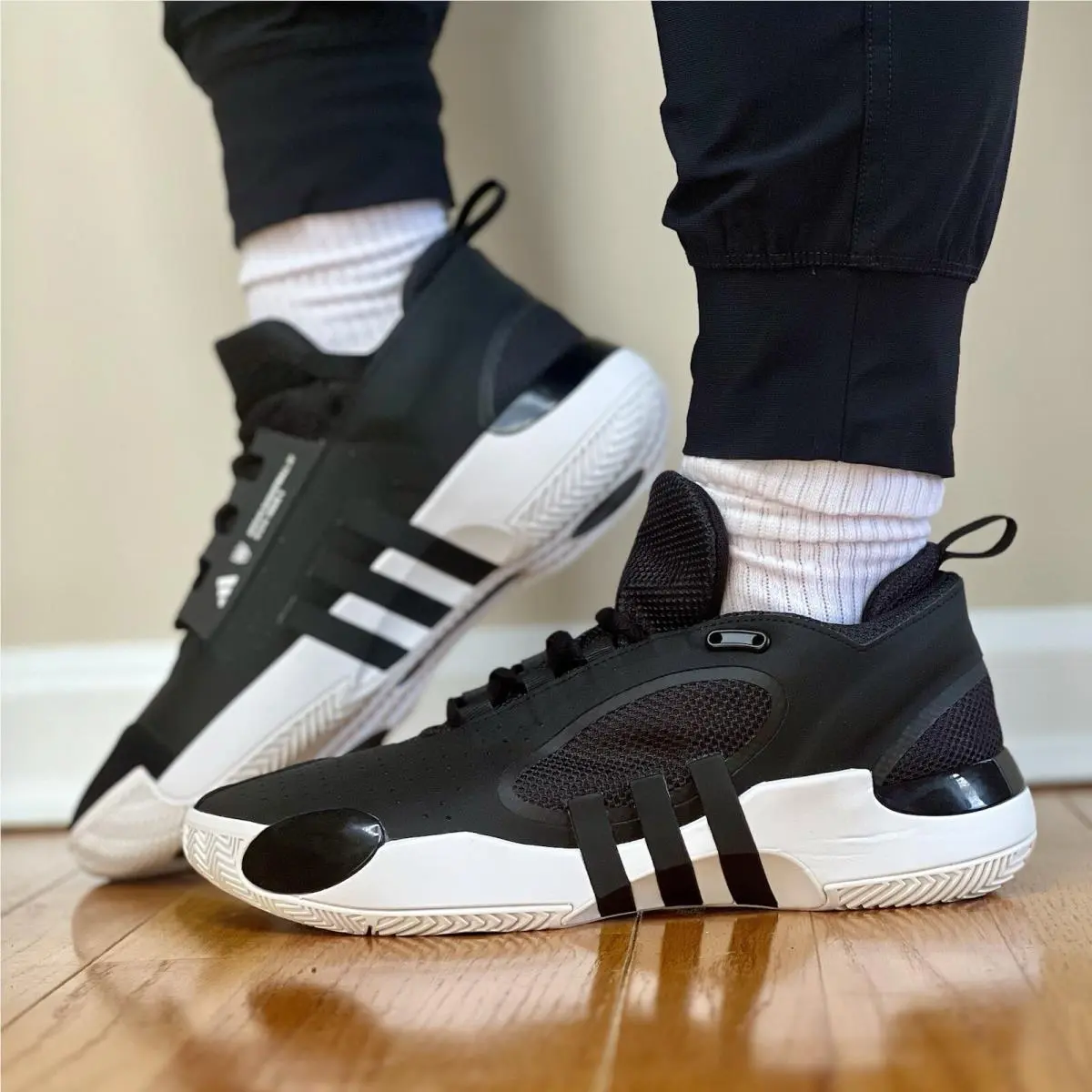 Adidas D.o.n. Issue V Team Men’s Size 8 Sneaker Basketball Shoe Athletic 334