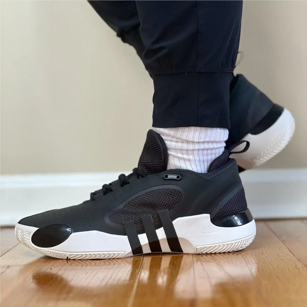 Adidas shoes - adidas D.O.N. Issue - Issue - Yellow 1