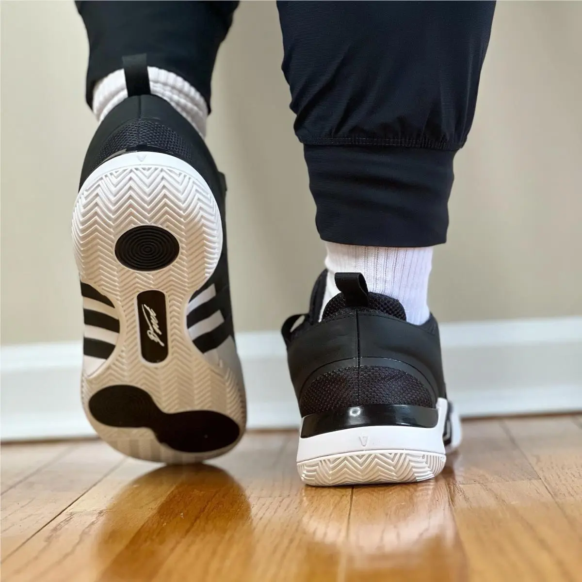 Adidas shoes - adidas D.O.N. Issue - Issue - Yellow 7