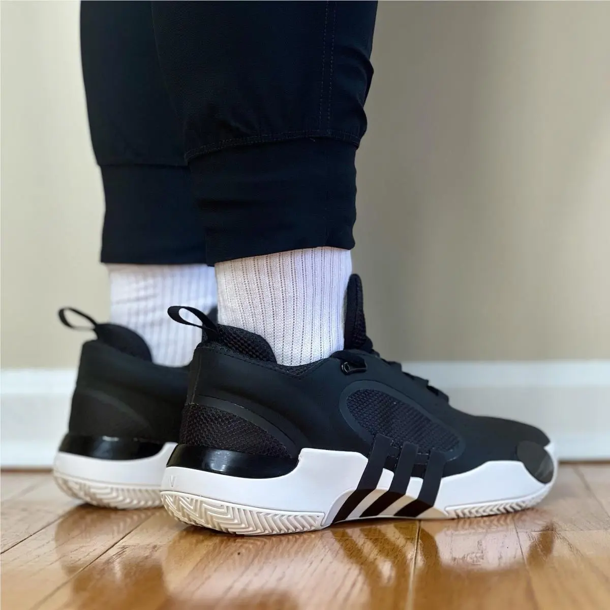 Adidas shoes - adidas D.O.N. Issue - Issue - Yellow 25