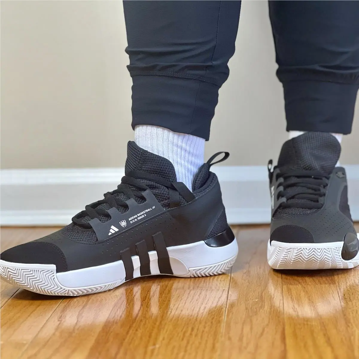 Adidas shoes - adidas D.O.N. Issue - Issue - Yellow 31