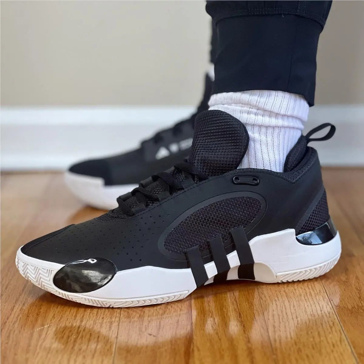 Adidas shoes - adidas D.O.N. Issue - Issue - Yellow 35