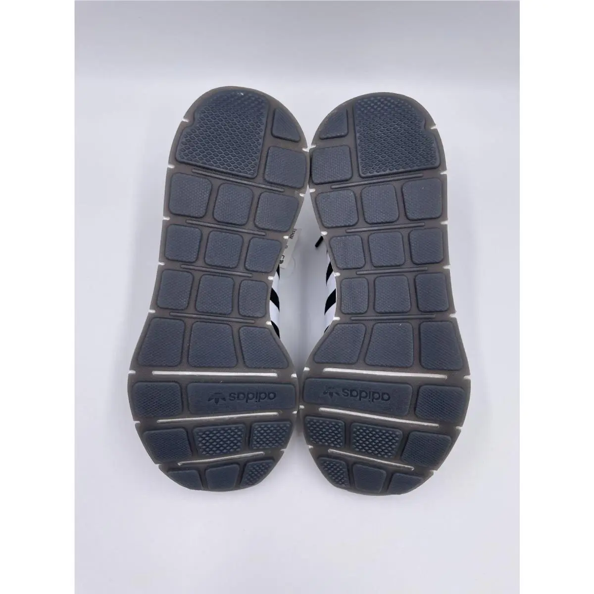 Adidas shoes - adidas Swift Run - Swift Run - Black 4