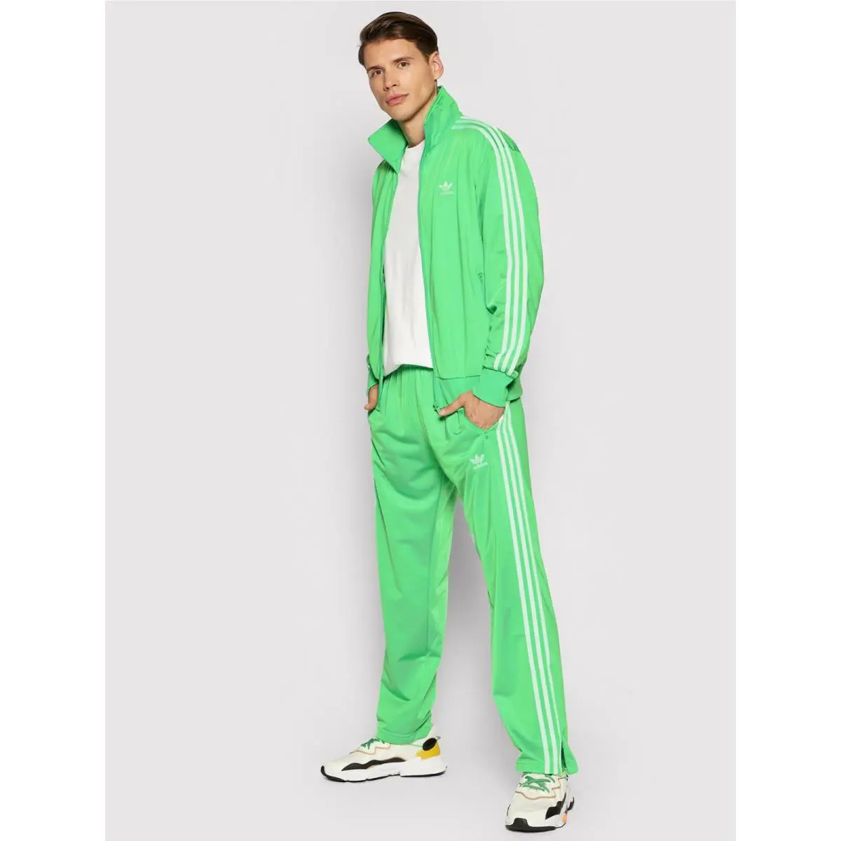 Adidas clothing - H06717 - H06717 - Semi Screaming Green 13