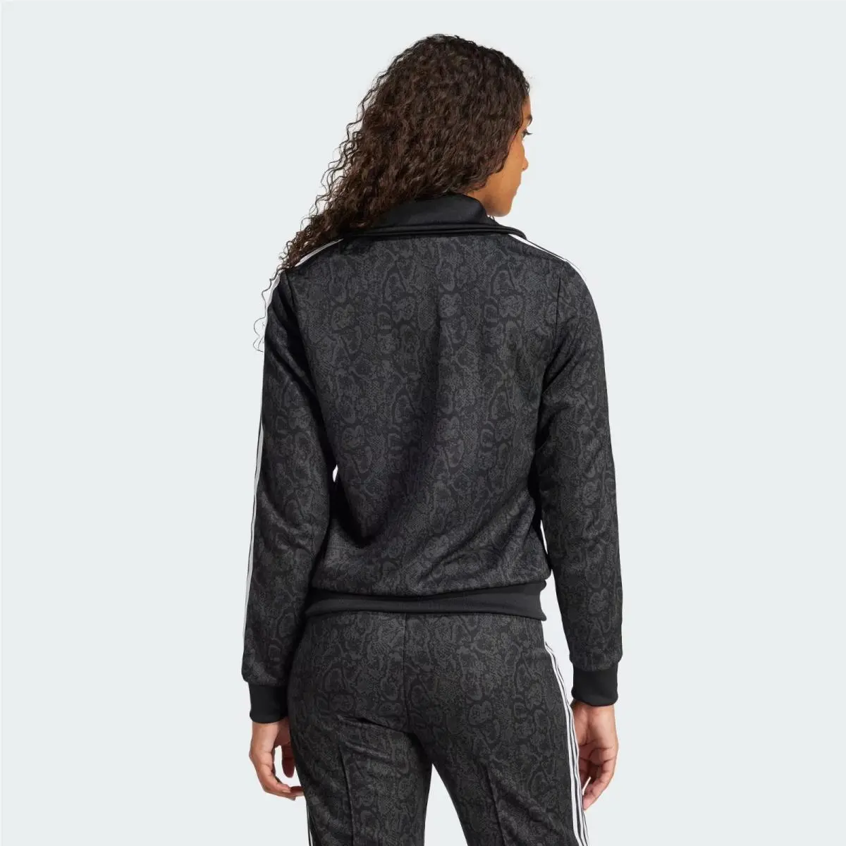 Adidas clothing - JI8404 JI8405 - JI8404 JI8405 - Black / Multicolor 17