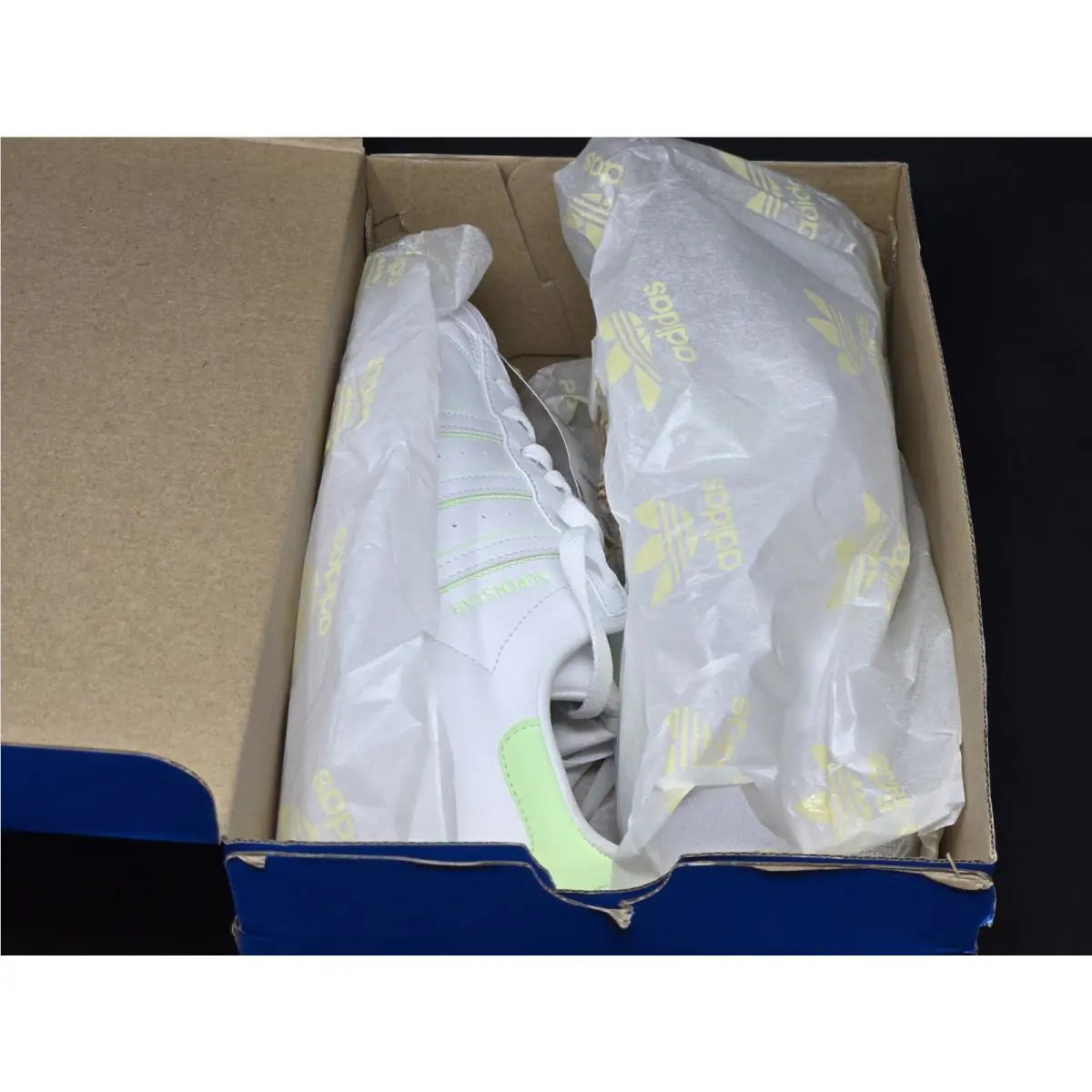 Adidas shoes - adidas Originals - Originals - White 19