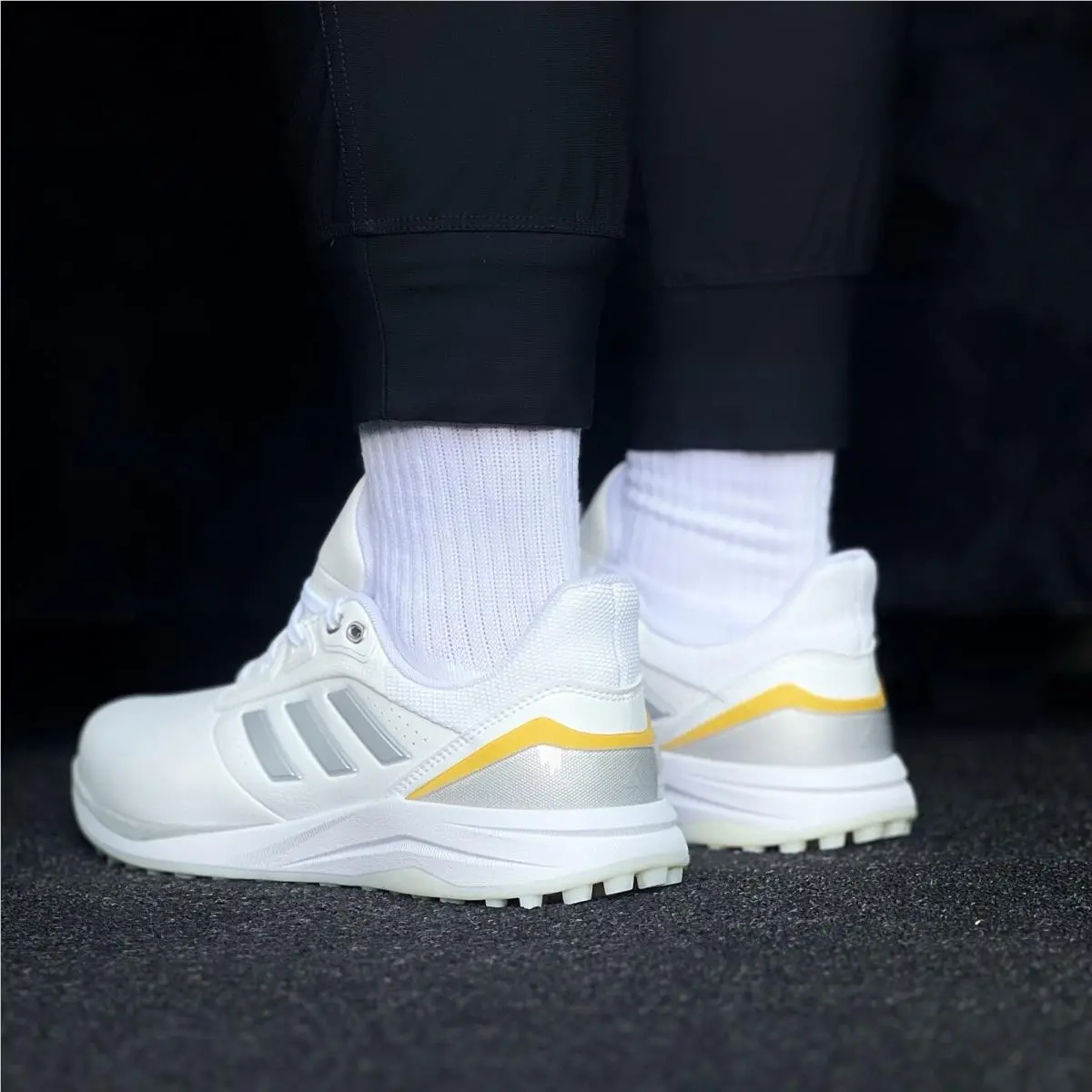 Adidas shoes - adidas Solarmotion - Solarmotion - White 28
