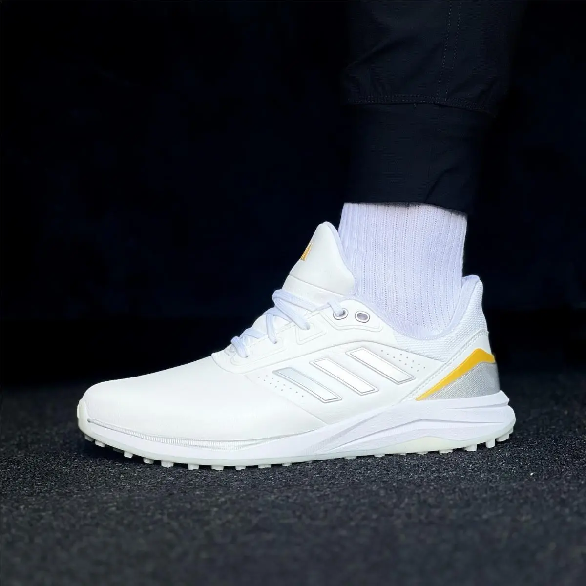 Adidas shoes - adidas Solarmotion - Solarmotion - White 38