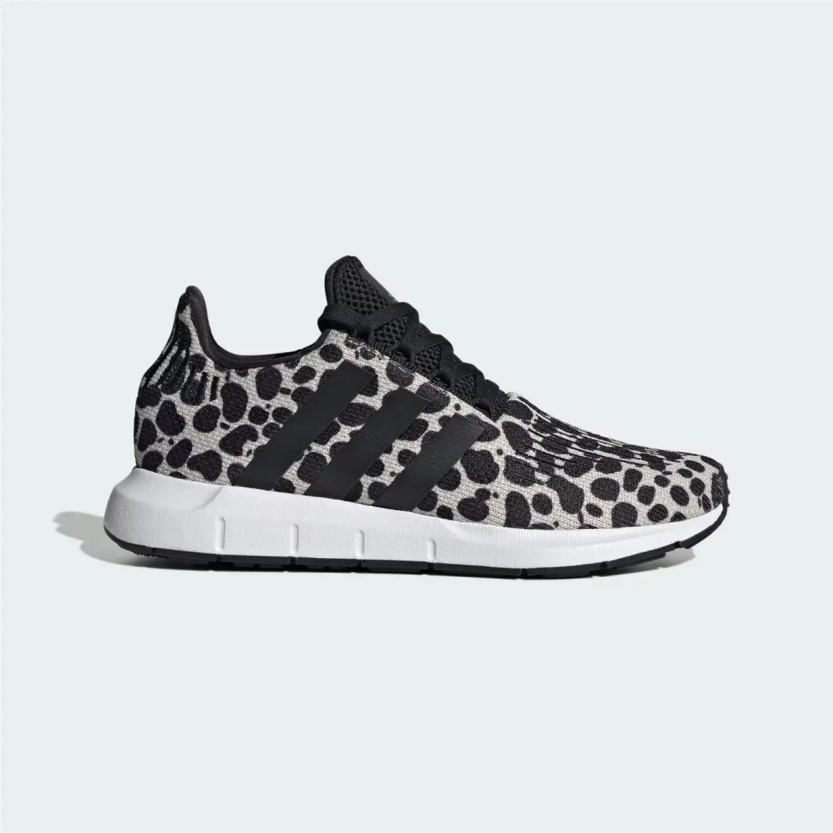 Adidas shoes - adidas Swift Run - Swift Run - JR0634 - White 11