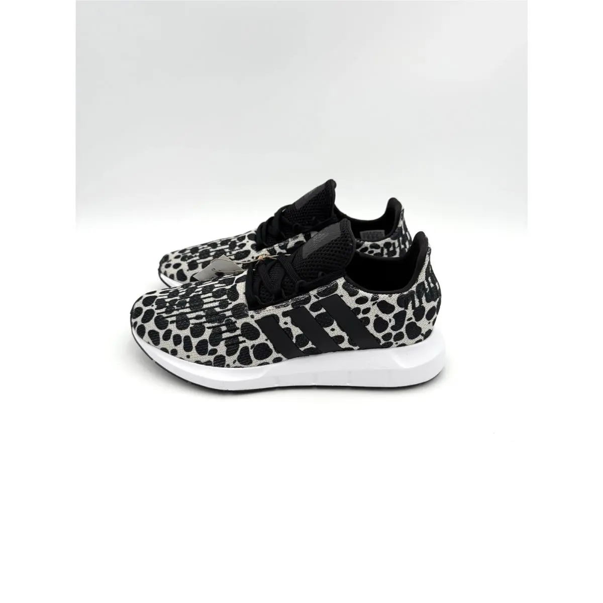 Adidas shoes - adidas Swift Run - Swift Run - JR0634 - White 12