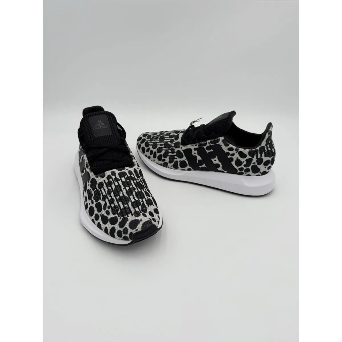 Adidas shoes - adidas Swift Run - Swift Run - JR0634 - White 20