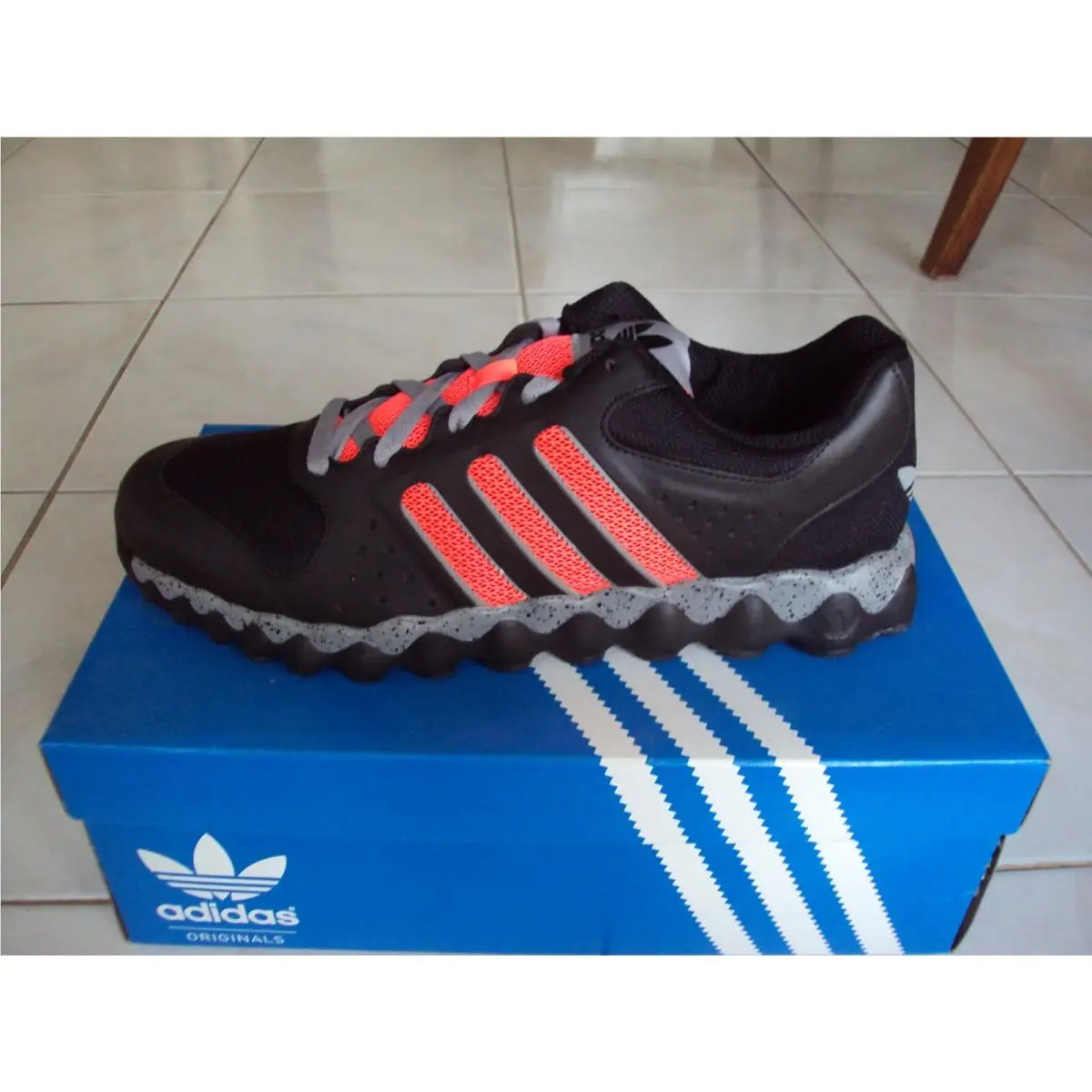 Adidas Men`s 11.5 Mega Softcell RL Black/orange G51194