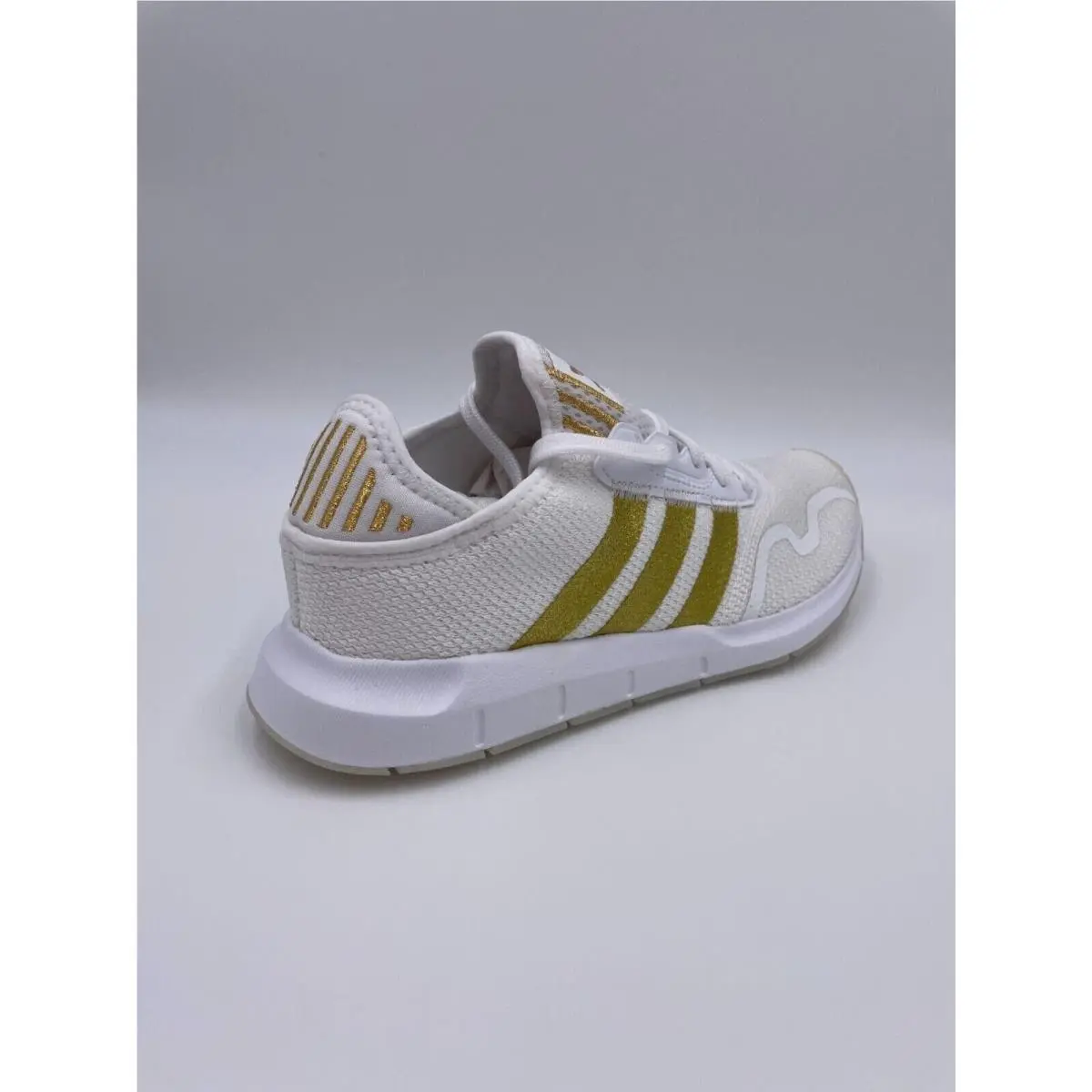 Adidas shoes - adidas Swift Run - Swift Run - White 14