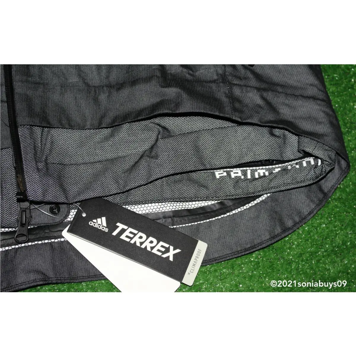 Adidas clothing - Black 4
