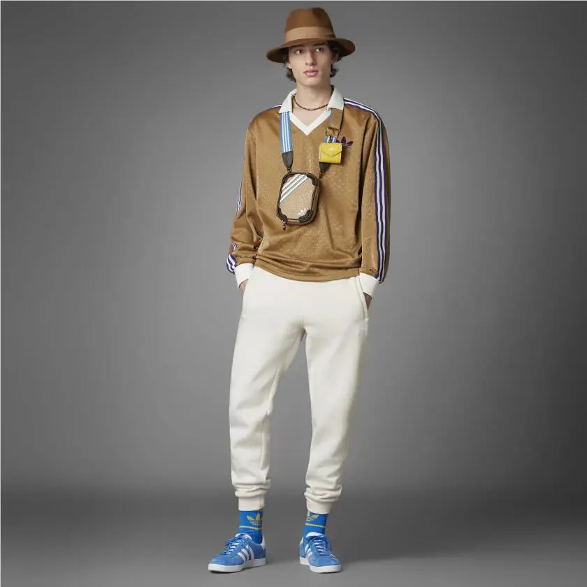 Adidas clothing - Originals Adicolor Classics Firebird - Originals Adicolor Classics Firebird - IB3438 - Brown Desert 4
