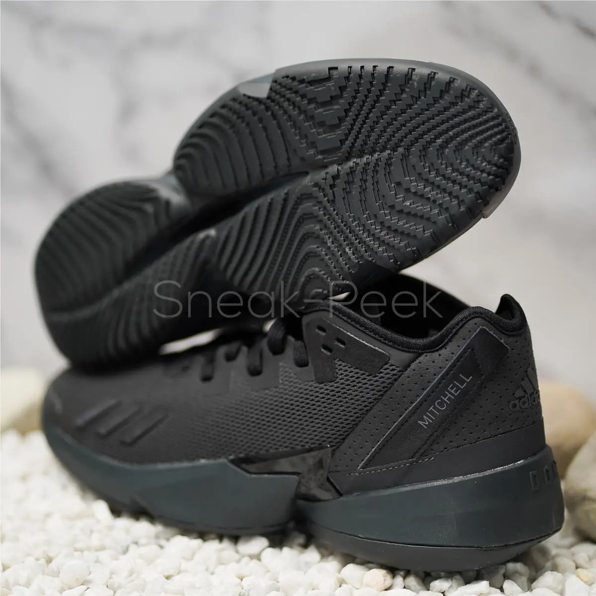 Adidas shoes - adidas D.O.N. Issue - Issue - Adidas Men Sneakers - Black 9
