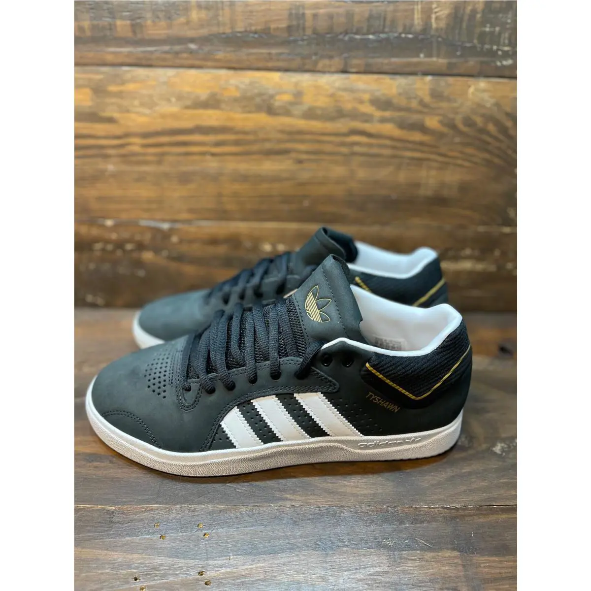 Adidas shoes - adidas Tyshawn - Tyshawn - HQ2011 - Black 0