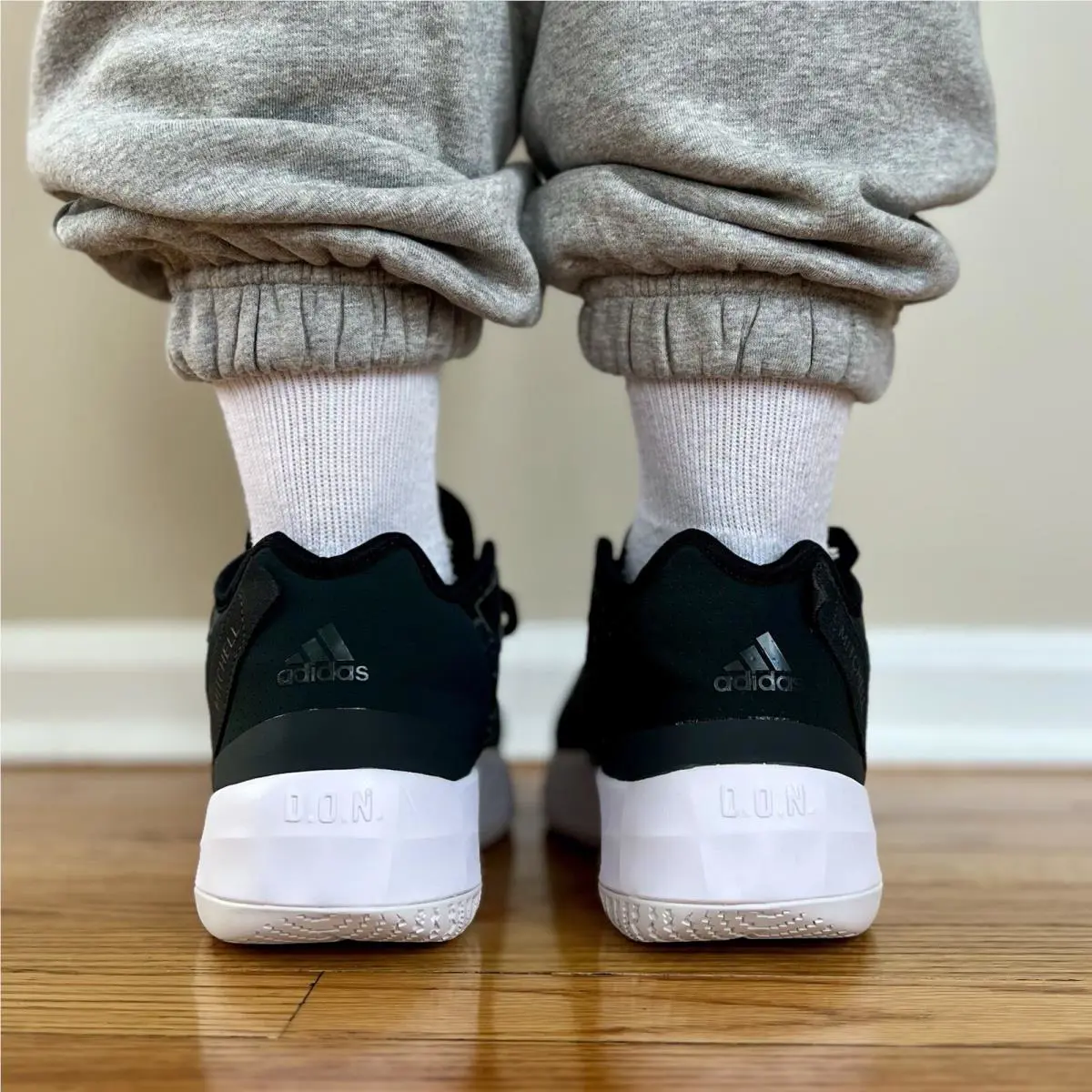 Adidas shoes - adidas D.O.N. Issue - Issue - Adidas DON Issue - Black 3