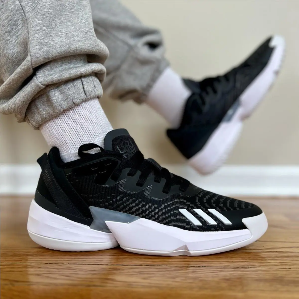 Adidas shoes - adidas D.O.N. Issue - Issue - Adidas DON Issue - Black 20