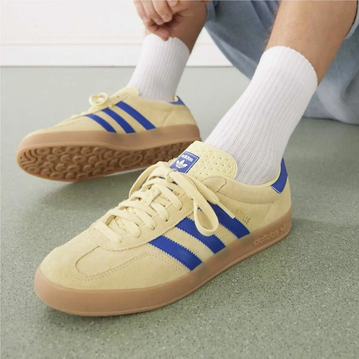Adidas shoes - adidas Originals Gazelle - Originals Gazelle - Yellow 1