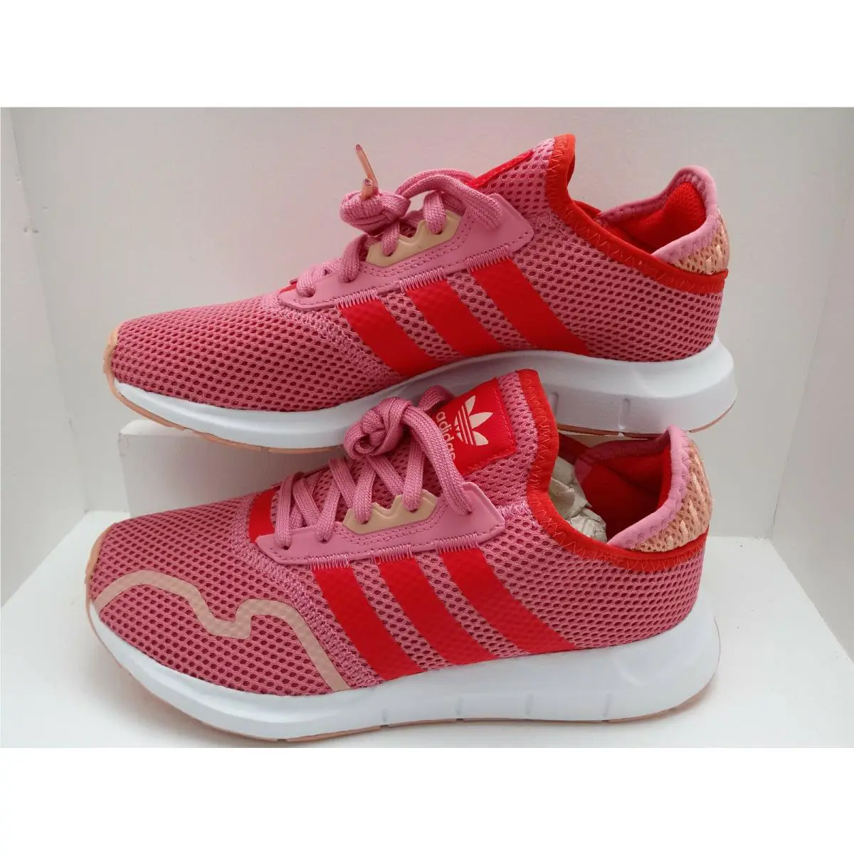Adidas shoes - adidas Swift Run x j - Q47123 - ROSTON/AMBLUS/RED 10