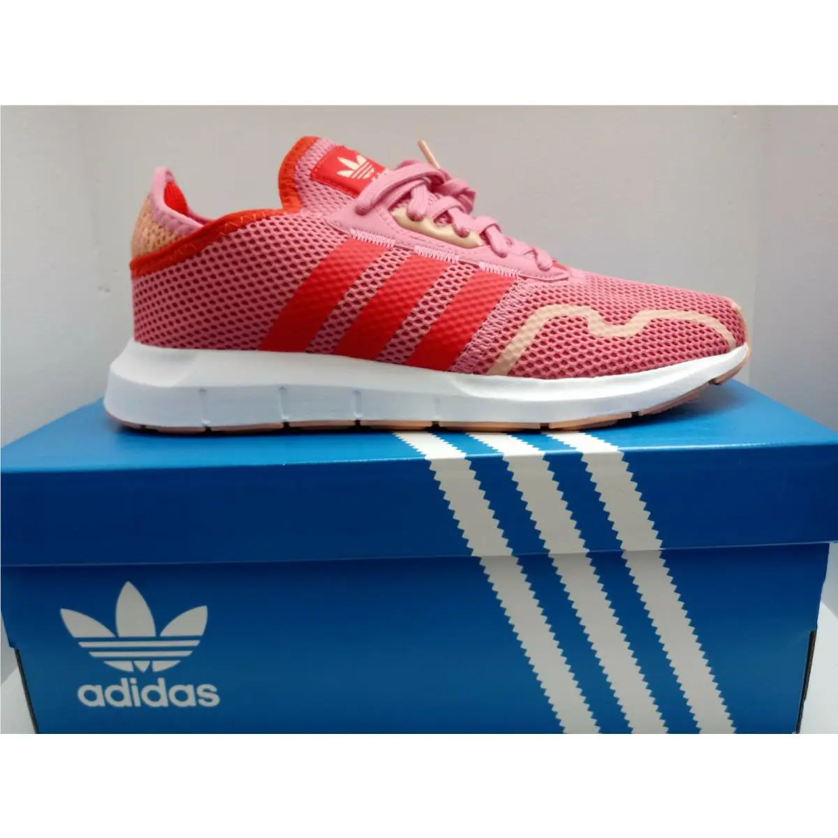 Adidas shoes - adidas Swift Run x j - Q47123 - ROSTON/AMBLUS/RED 9