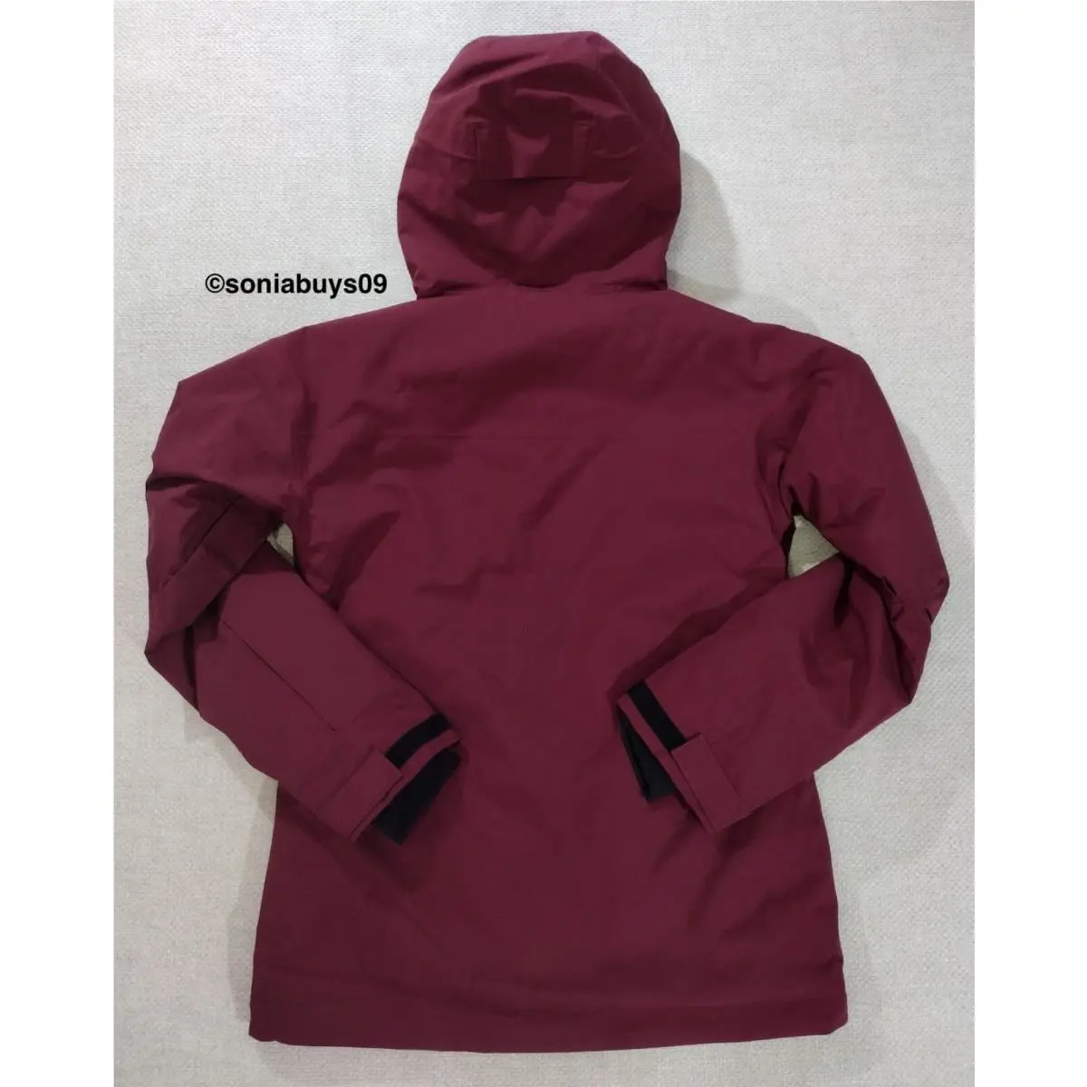 Adidas clothing - Shadow Red 2