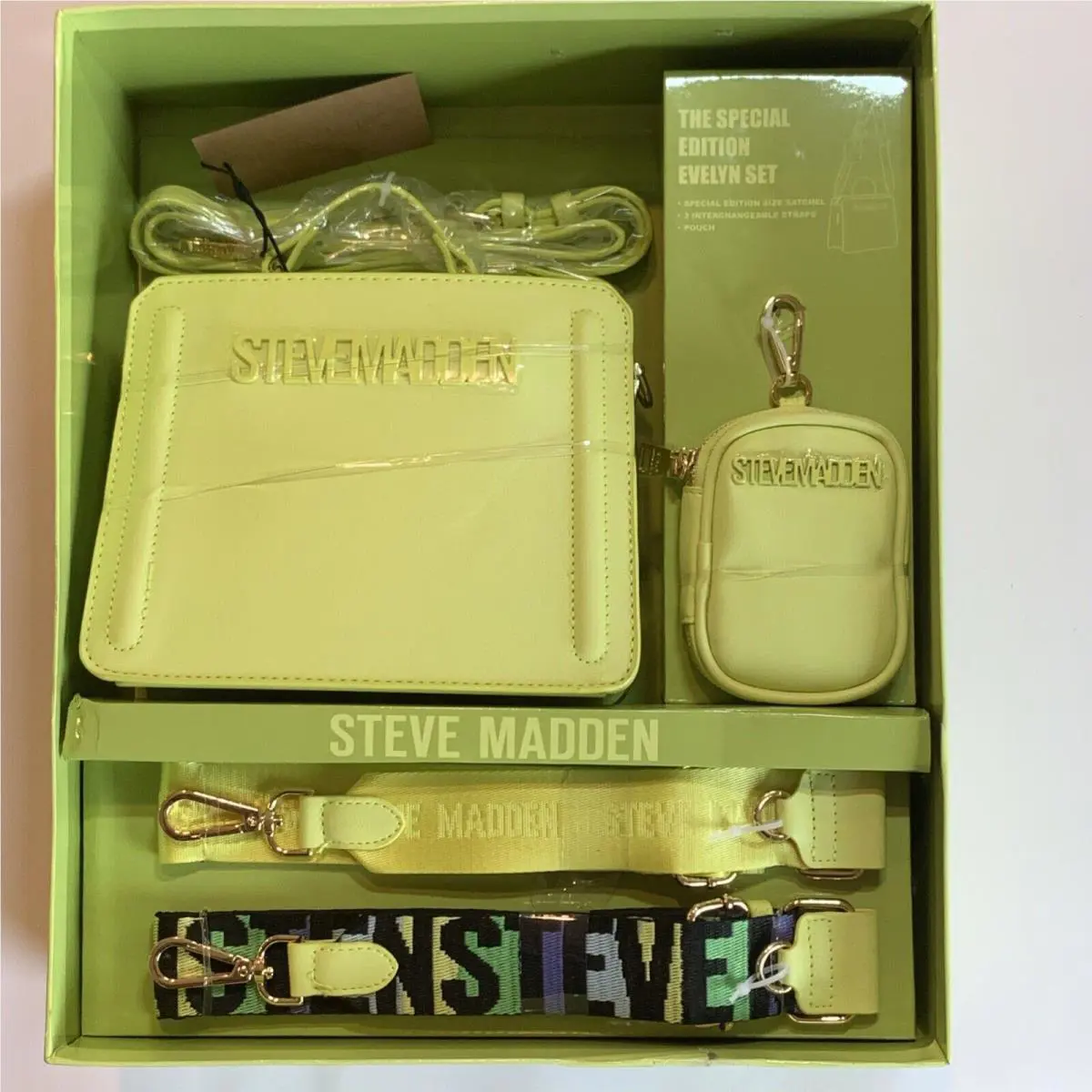 Womens  Special Edition Evelyn Gift Set Green - Bag 3 Straps Pouch by Steve Madden