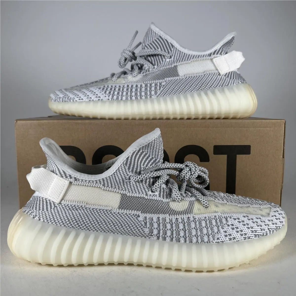 Size 9 -  Yeezy Boost 350 V2 2018 Low Static Non-reflective by Adidas