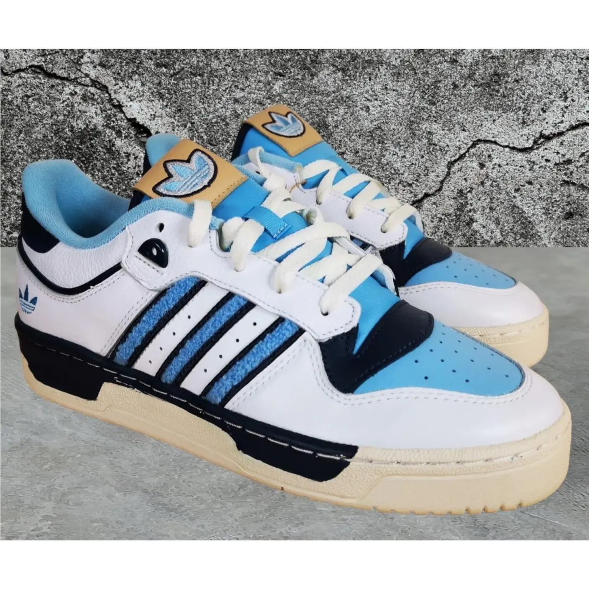Originals Rivalry Mens Size 11. 5 Low White Blue Navy Sneakers by Adidas