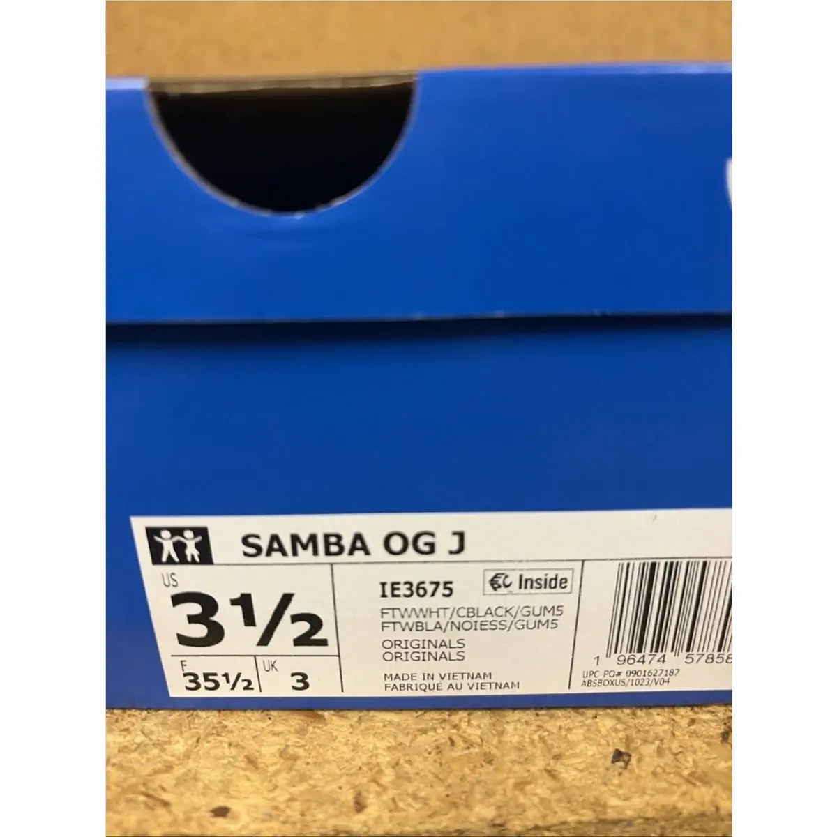 Adidas shoes - adidas Core - Core - IE3675 - Black 4