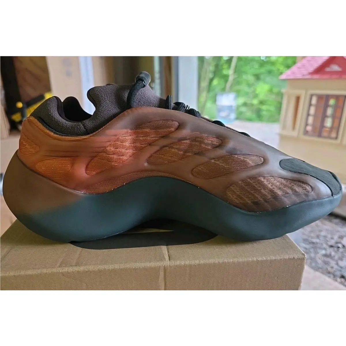 Adidas shoes - adidas Yeezy 700 V3 - Yeezy - GY4109 - Orange 1
