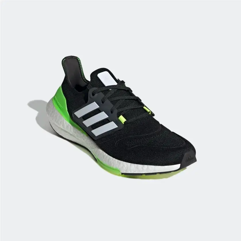 Men`s Adidas Ultraboost 22 Running Shoes Black / White / Green Sz 8 GX6640